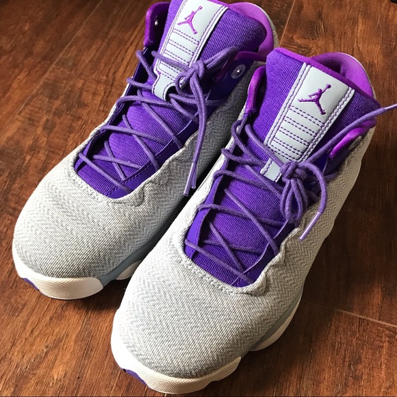 Jordan horizon purple white 6y sneakers new - Picture 3 of 5